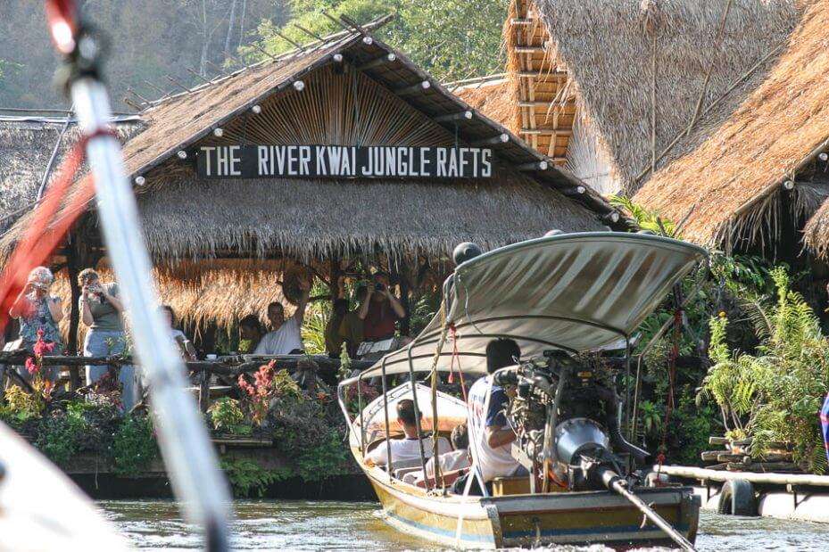 Aankomst bij de River Kwai Jungle Rafts