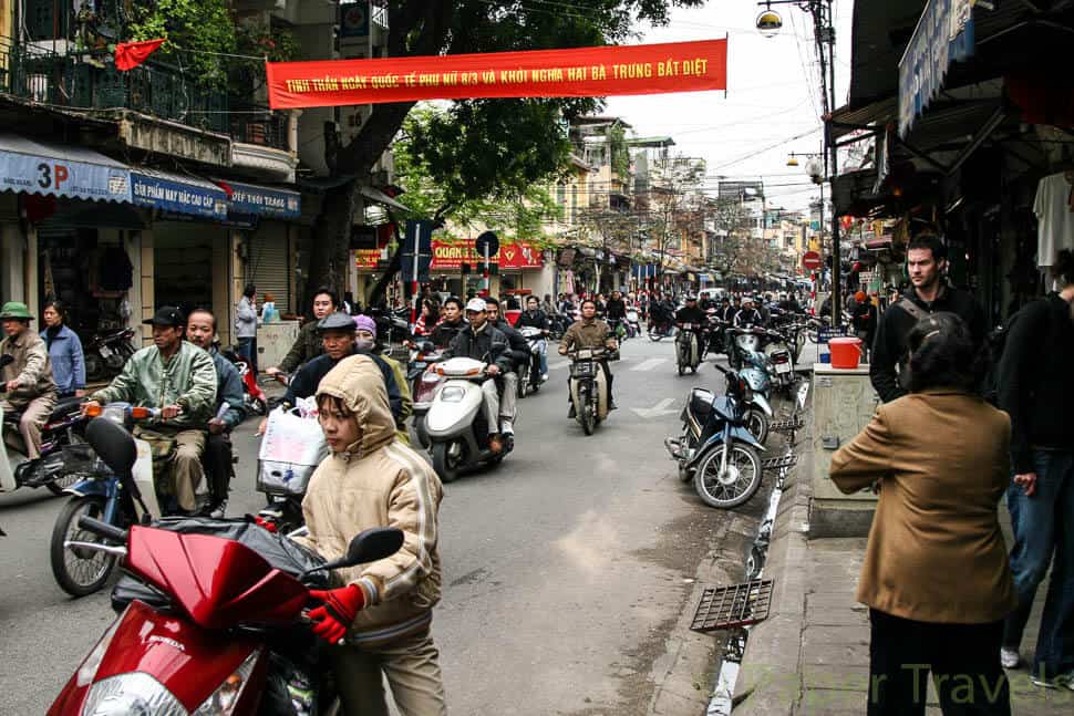 Brommers in Hanoi | simoneskitchen.nl