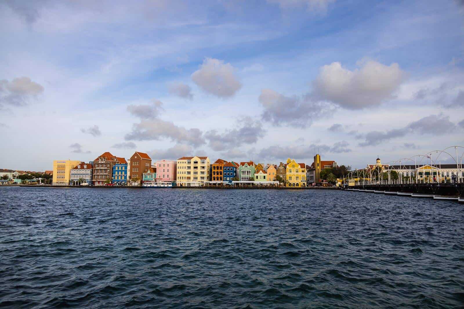 Restaurants op curacao waar je een huurauto voor nodig hebt